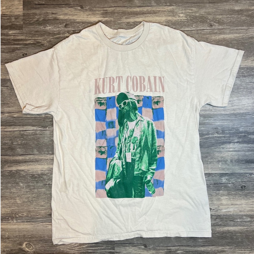 Kurt Cobain Nirvana Graphic Band Tee Shirt Medium‎ Grunge Rock Vintage Style